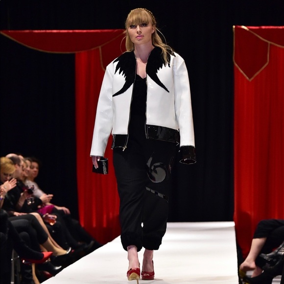 Meet your Posher, Oshay - Picture 2 of 16